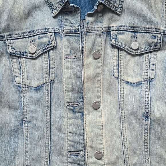 ▪︎DKNY DENIM JACKET▪︎ - Picture 3 of 6